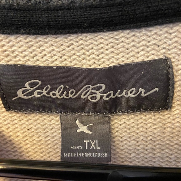 Very good condition sweater.  Worn maybe two times. Too big for me. - Picture 3 of 3